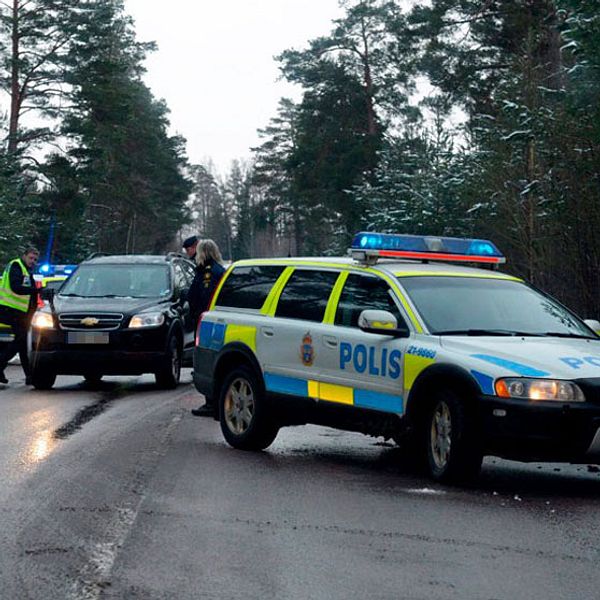 Polisavspärrning efter rånförsöket i Täby.