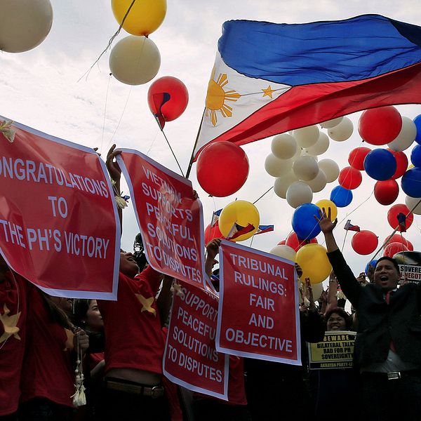 Demonstranter firar domen i Manila, Filippinerna