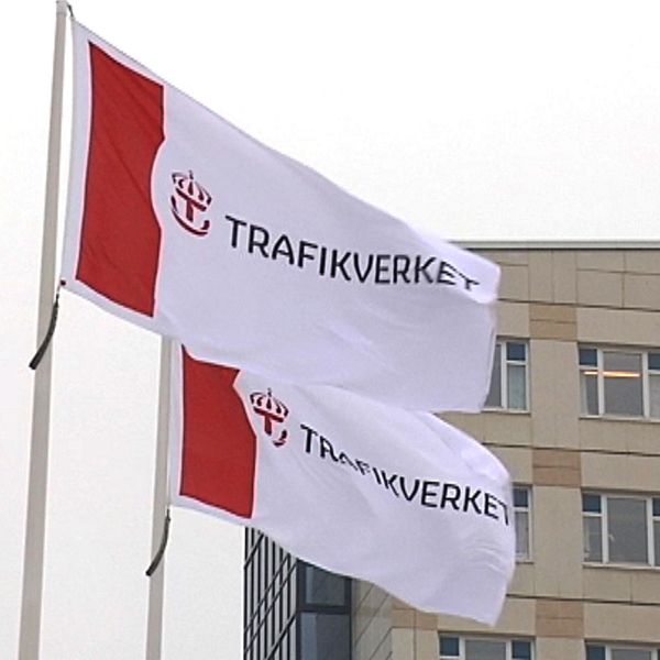 En flagga där det står Trafikverket