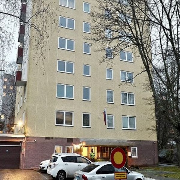 Rysslands handelsrepresentation äger ett sjuvåningshus på Lidingö.