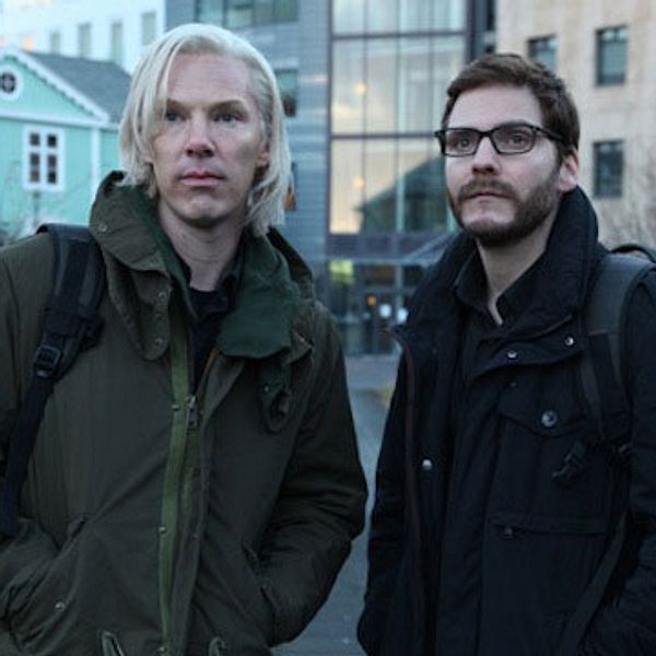Benedict Cumberbatch spelar Julian Assange och Daniel Brühl porträtterar Daniel Domscheit-Berg i kommande ”The Fifth Estate”. Foto: DreamWorks/ Frank Connor
