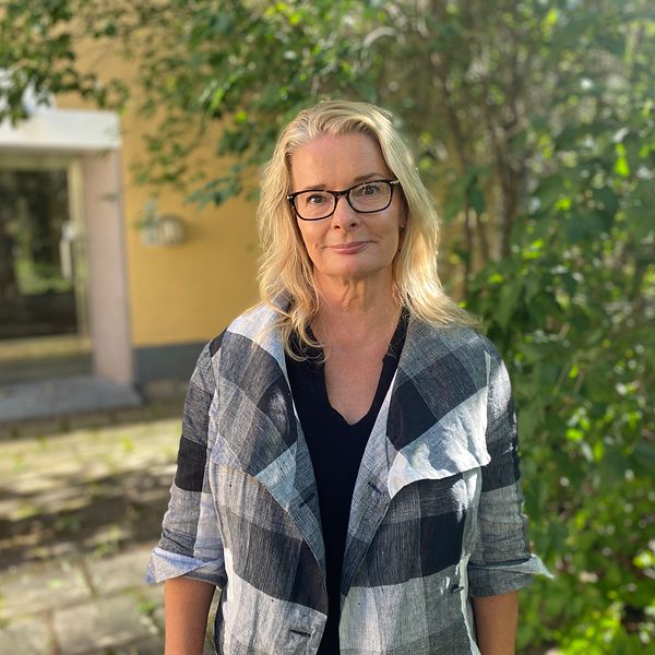 Skolminister Lotta Edholm vid ett besök i Härnösand i september 2024