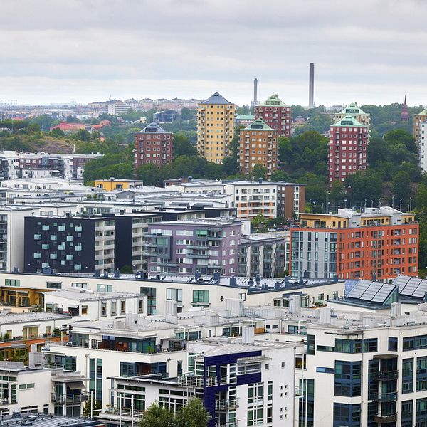 Bostadspriserna fortsätter att backa, enligt SBAB. Störst är fallet för lägenheter.