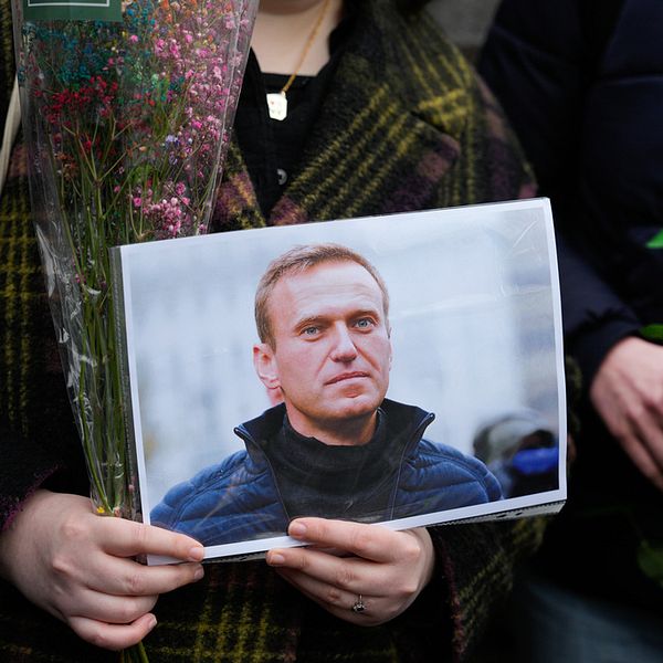 Den döde ryske oppositionspolitikern Aleksej Navalnyjs självbiografi ges ut över hela världen 22 oktober – även på svenska.