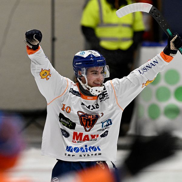 Linus Westh gjorde två mål för sitt Bollnäs i hälsingederbyt mot Edsbyn.