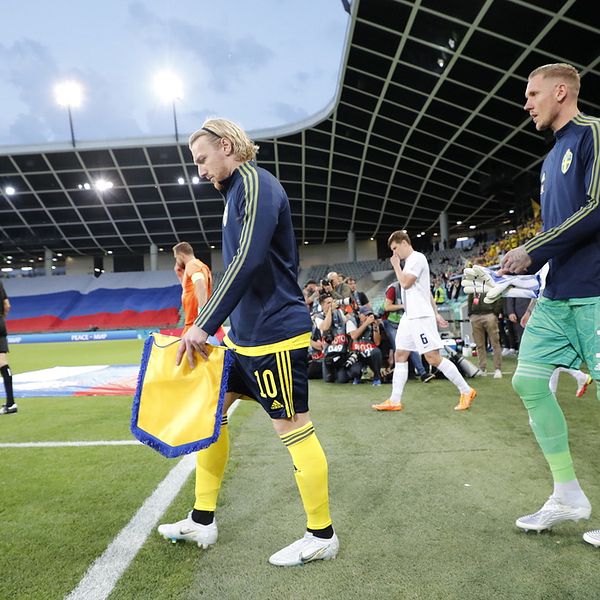 Emil Forsberg och Robin Olsen tvivlar om fortsatt spel i landslaget.