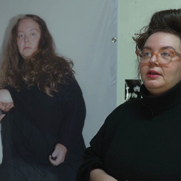 Moderskap är en del av skapandeprocessen i utställningen Monster Mother ...