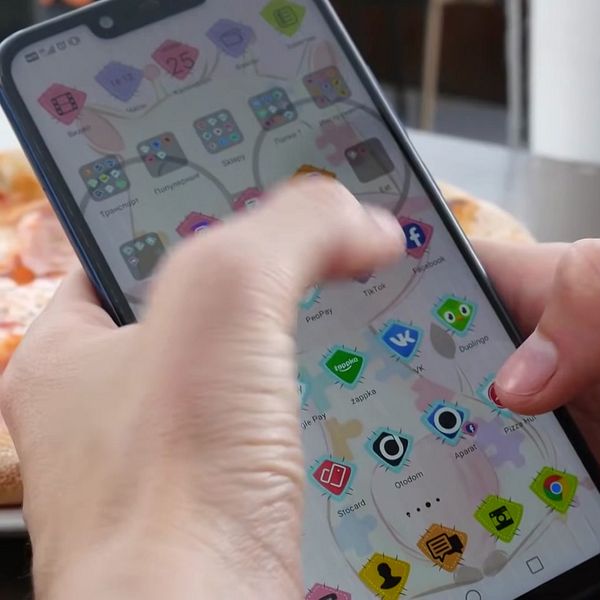 Sociala medier påverkar unga med än många vuxna tror