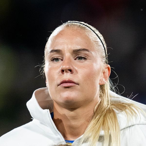 Hammarby värvar VM-backen Stina Lennartsson