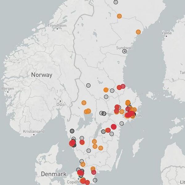 Karta över Sverige med urval av prickar och punkter där det skett skjutningar