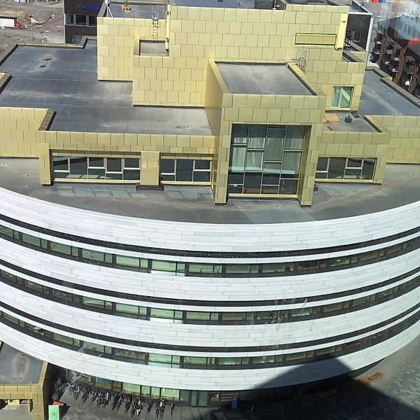 Taket på Kirunas stadhus ”Kristallen” fotat från luften.