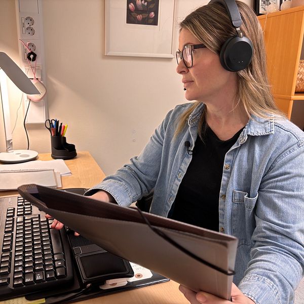 Enhetschefen för En väg in berättar om utebliven snabb hjälp för barn med psykisk ohälsa.
