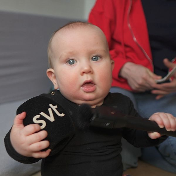 1-årig bebis på den öppna förskolan i Växjö