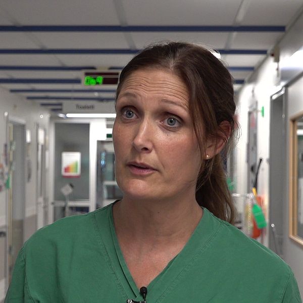 Jennie Barona som är förtroendevald på Vårdförbundet ser en fara med att plocka bort hyrpersonal.