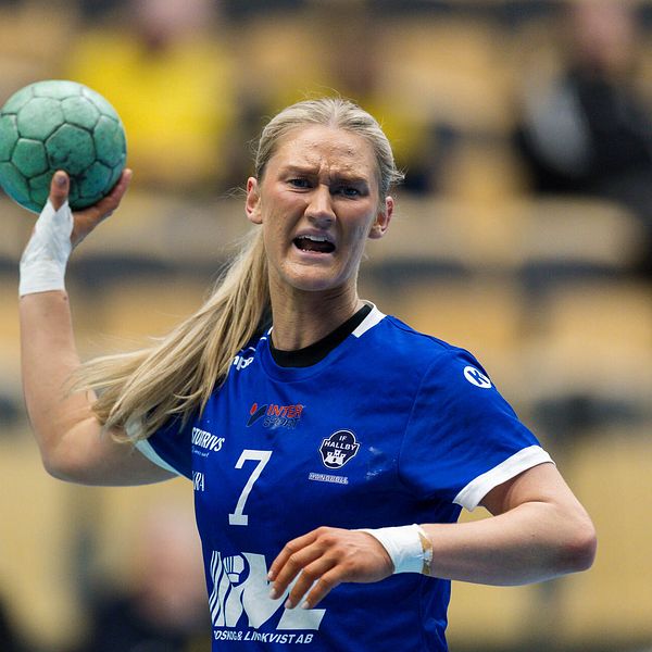 Emma Wahlström gjorde fem mål när Hallby slog Sävehof för första gången.