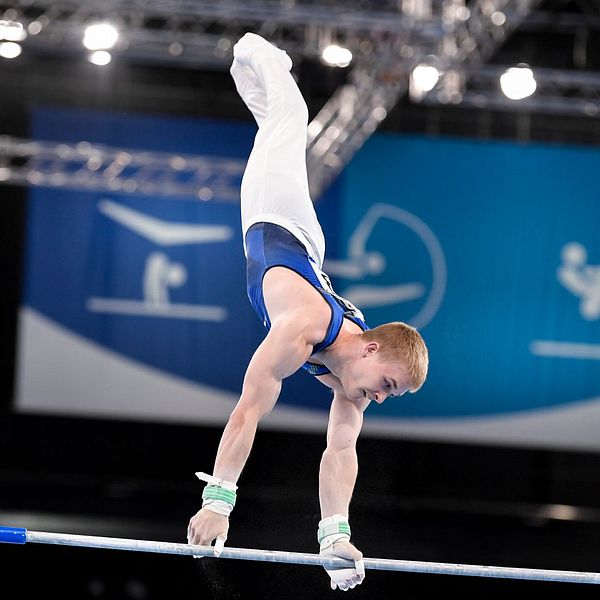 Gymnasten David Rumbutis under OS i Tokyo 2021.