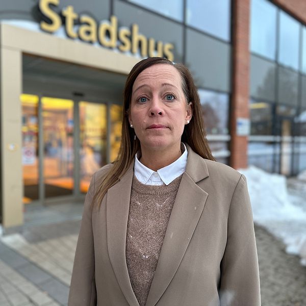 Linda Dehlin framför Skellefteå kommun
