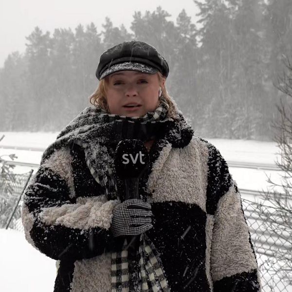 SVT:s reporter på plats i snökaoset.