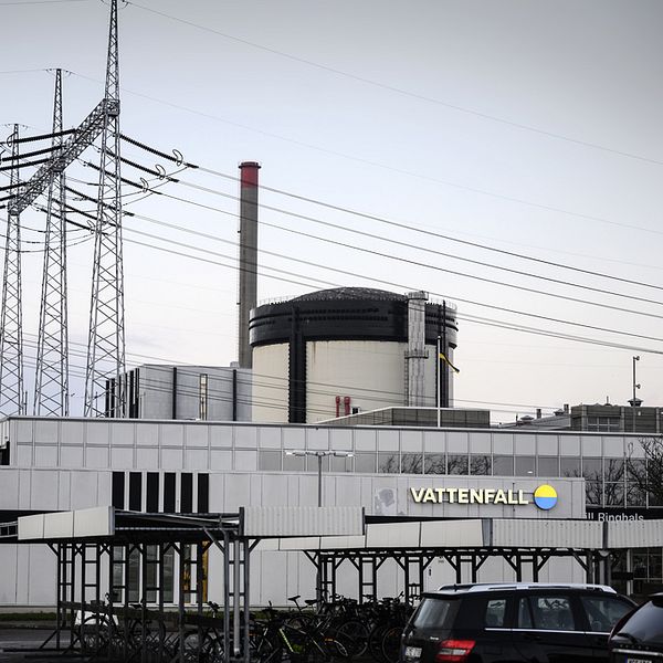 Ringhals kärnkraftverk exteriör, skylt Vattenfall på byggnaden
