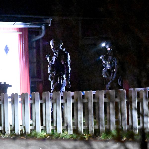 Bild från lägenheten där en termosbomb kastades in i december