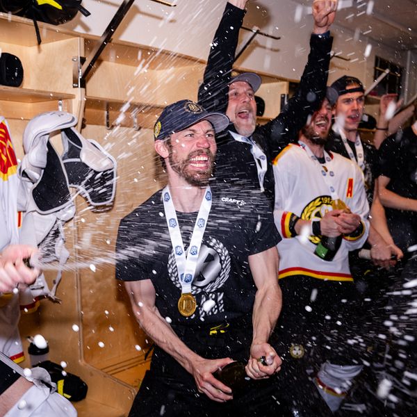 Brynäs klart för SHL – se vilda firandet.