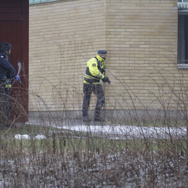 Polisinsats vid Risbergska skolan i Örebro