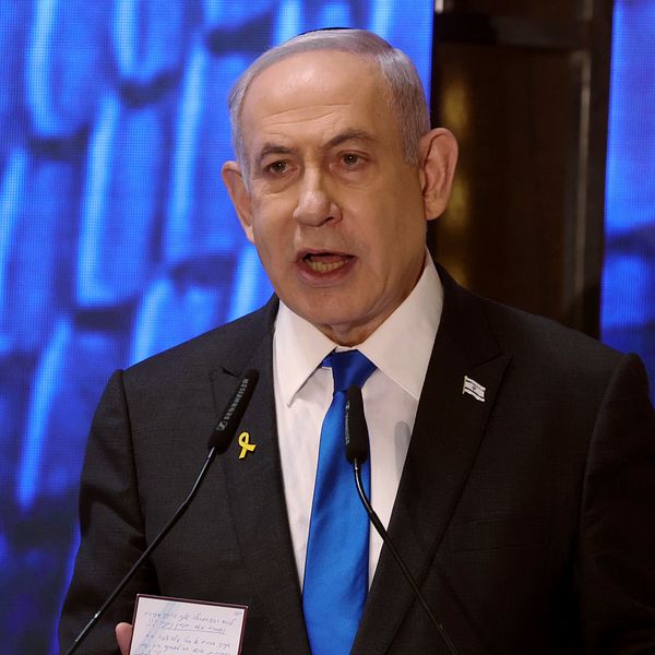 Israels premiärminister Benjamin Netanhyahu håller tal.