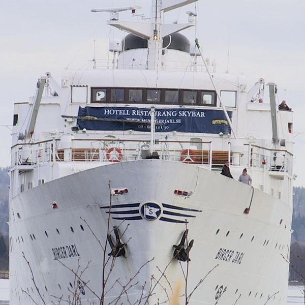 Passagerarfartyget Baltic Star, även kallad Birger Jarl, har inget bygglov för att ligga i hamnen i Lunde i Kramfors kommun.