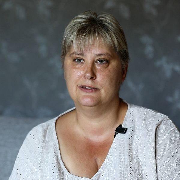 Anki Sörensen. Äldre kvinna i kortklippt frisyr