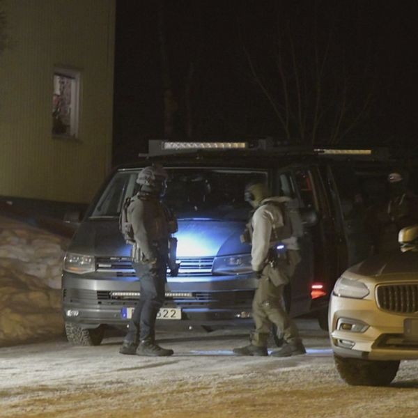 Polisinsats mot grov gängbrottslighet i Sundsvall.