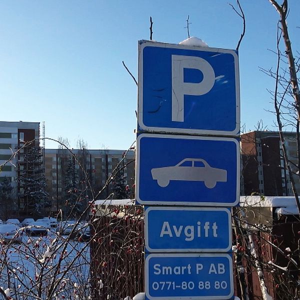 Parkering i Årby, Eskisltuna.