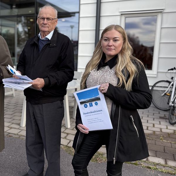 Birgit Meier Thunborg, Antero Ijäs och Johanna Modig vid presskonferens i Gällivare