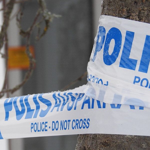 Polisavspärrningar efter misstänkt mord i Vagnhärad