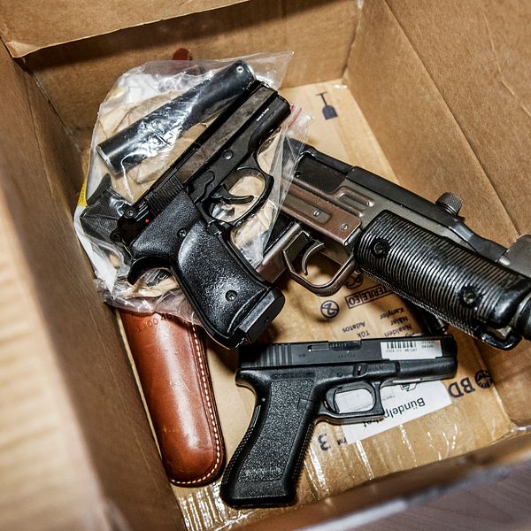 Sven Granath, kriminolog, berättar om vapenbeslagen i Stockholms området,