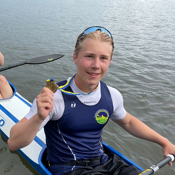 Astrid Sjöström och Axel Stjernqvist från Huskvarna kanotklubb