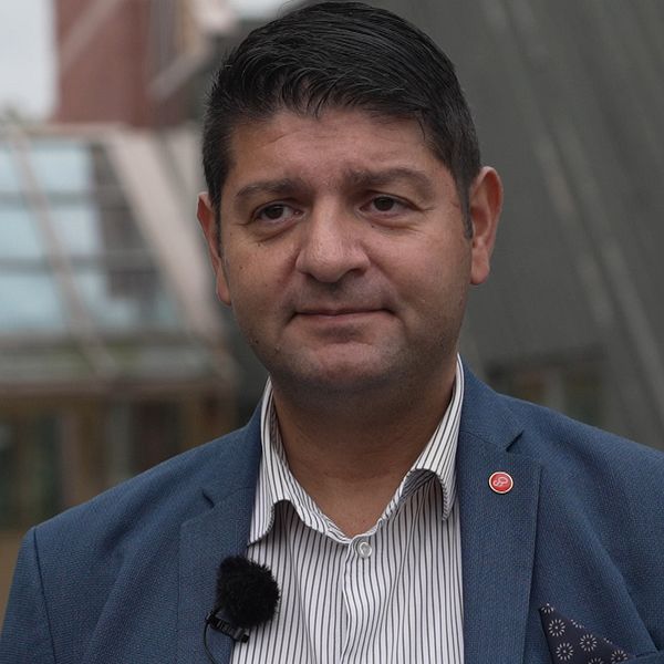 Robert Aslan (Oberoende S) till höger och Hans Richardsson från PRO Tullinge till vänster.
