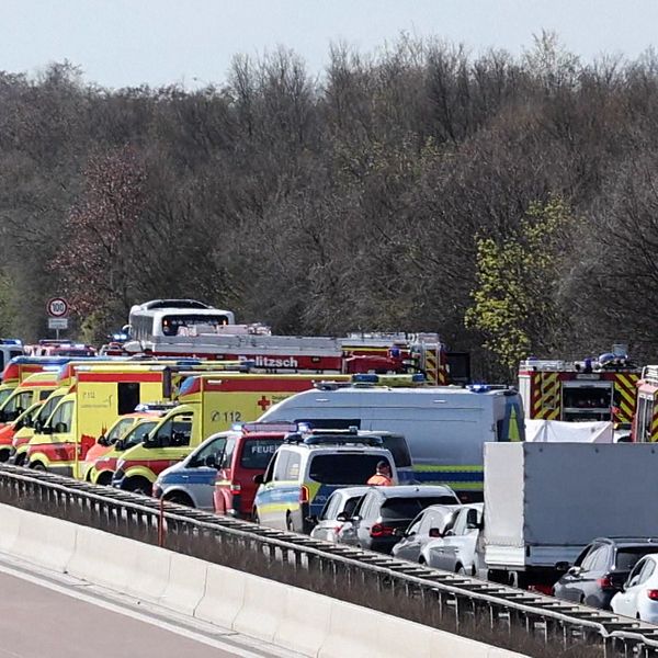 Flera döda efter bussolycka i Tyskland