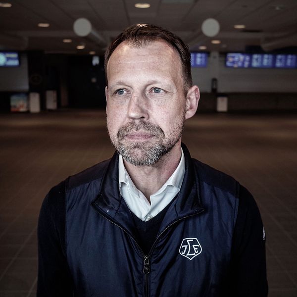 Leksands IF:s vd, Andreas Hedbom, lämnade nidbilden riktad mot valberedningen till polisen.