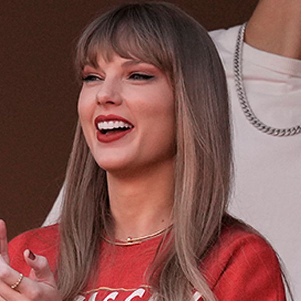 Taylor Swift som är aktuell med sitt nya album ”1989” har också hamnat i NFL:s strålkastarljus efter att hennes relation med NFL-stjärnan Travis Kelce blivit offentlig.