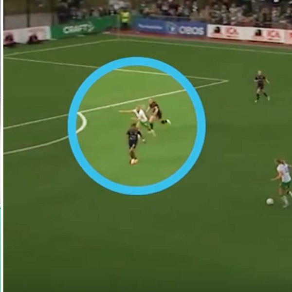 Delad bild. Vänster: fotbollsspelare i grönt ställ. Höger: spelscen markerad på fotbollsplan.