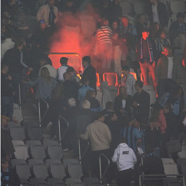 Djurgårdens säkerhetsansvarige Mats Jonsson menar att familjeläktaren kan komma att flyttas.