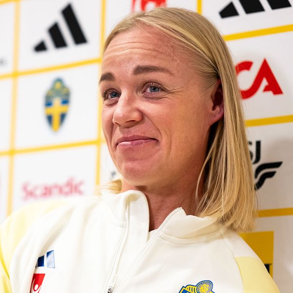 Hanna Marklund hyllar Caroline Seger.