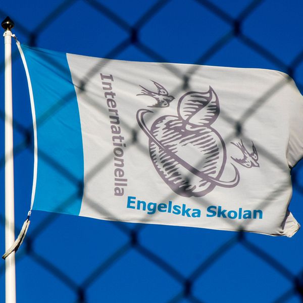 Skolverket och Engelska skolans flagga