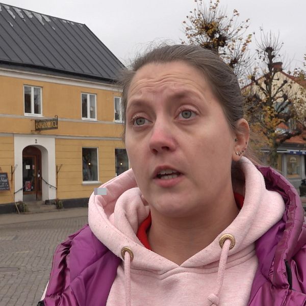Camilla Wäli tog initiativet som lett till folkomröstningen i Laholm. Hon är kritisk till hur kommunstyrelsen valt att formulera frågan.