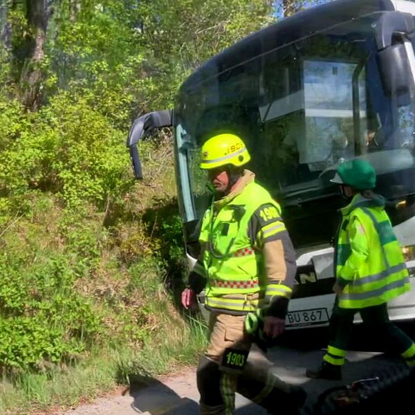 Bussolycka på Strandvägen i Kolmården utanför Norrköping.