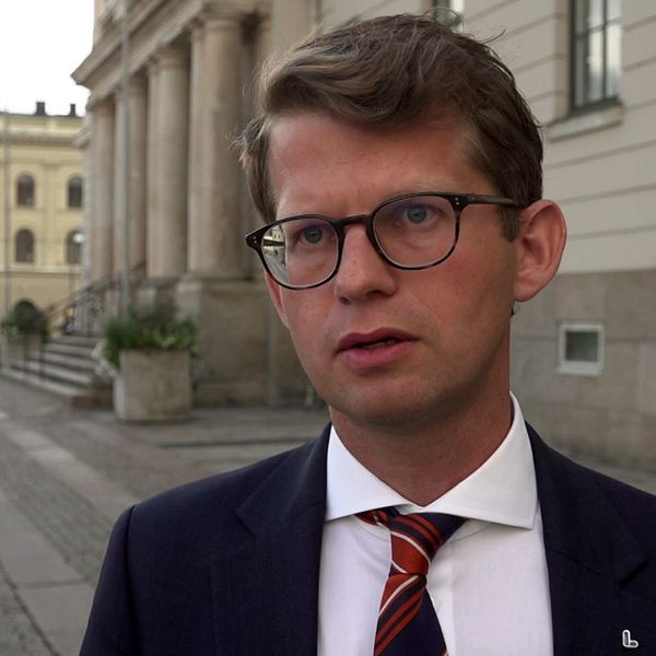 två politiker