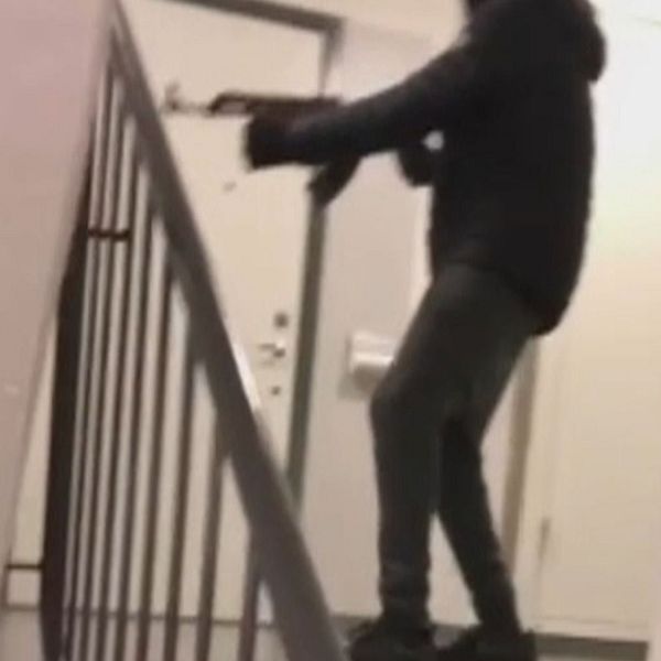 Gängledaren Ibou Badjies samt bilder från polisens FUP.
