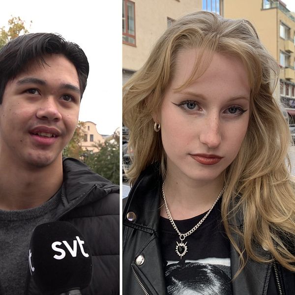 Tre personer står i en utomhusmiljö med höstträd i bakgrunden. Den första personen bär en svart tröja och en kedja runt halsen. Den andra personen har på sig en mörk jacka och håller en mikrofon med texten ”svt”. Den tredje personen är klädd i en läderjacka och har en kedja med ett hänge på halsen.