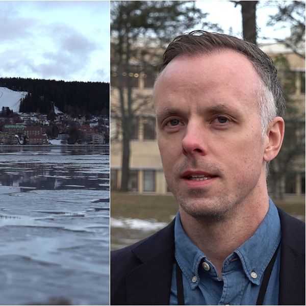 Till vänster i bilden syns en vinterlandskap med frusna sjöar och snötäckta backar i fjärran, medan den högra delen visar en man i en urban miljö, klädd i en blå skjorta och svart kavaj, med en bostadsbyggnad och träd i bakgrunden.