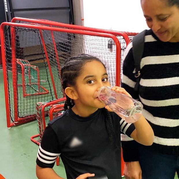 Yigit sikni sormoqchi